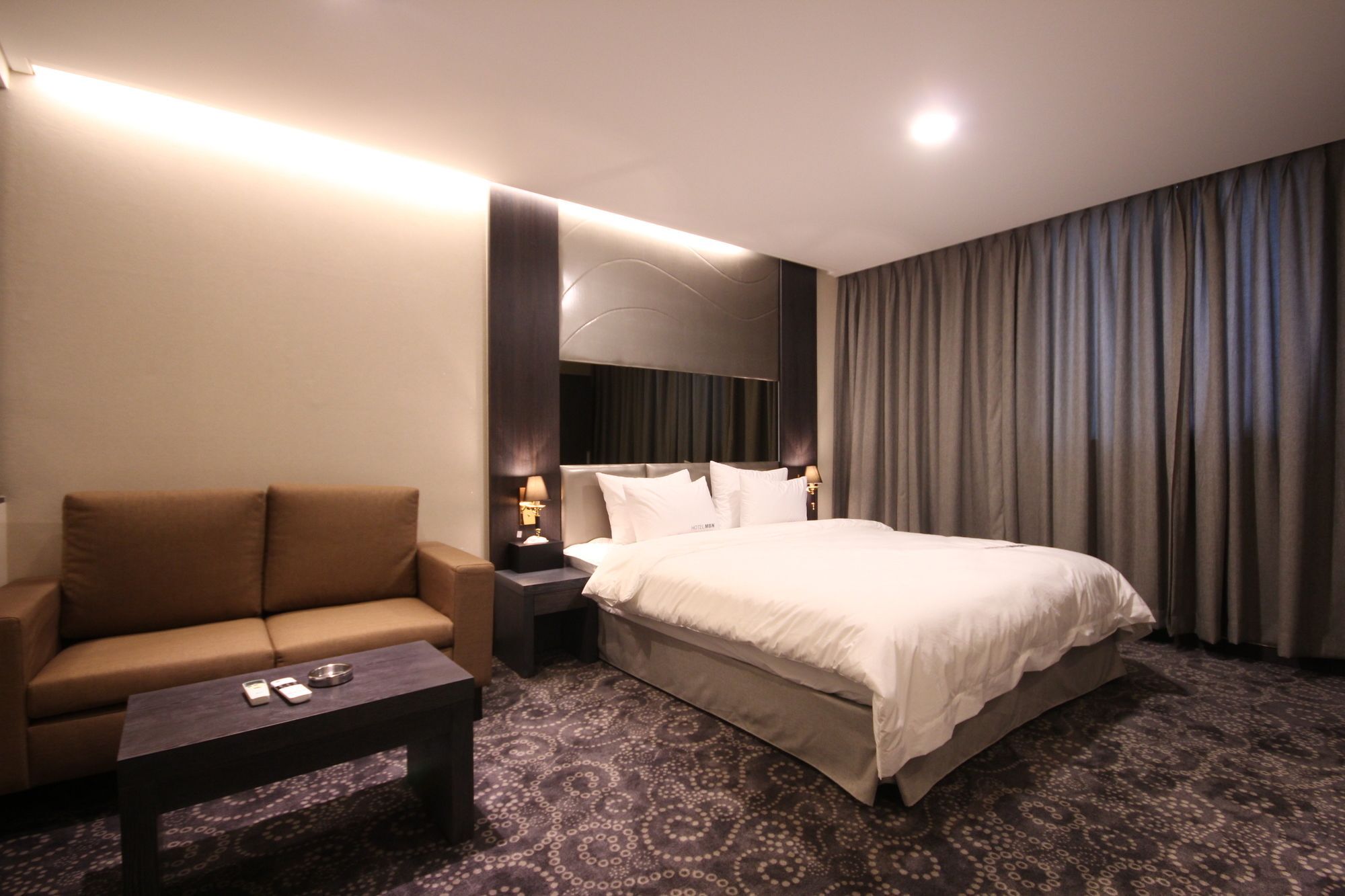 Mbn Hotel Чангуон Екстериор снимка